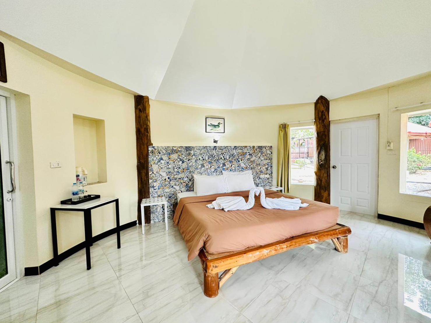 Yoko River Kwai Resort Ban Huai Maenam Noi Εξωτερικό φωτογραφία